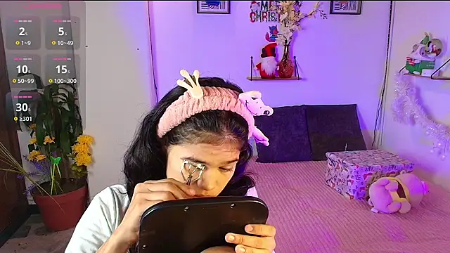 emycarver09 online show from November 2025 11:46:02 AM