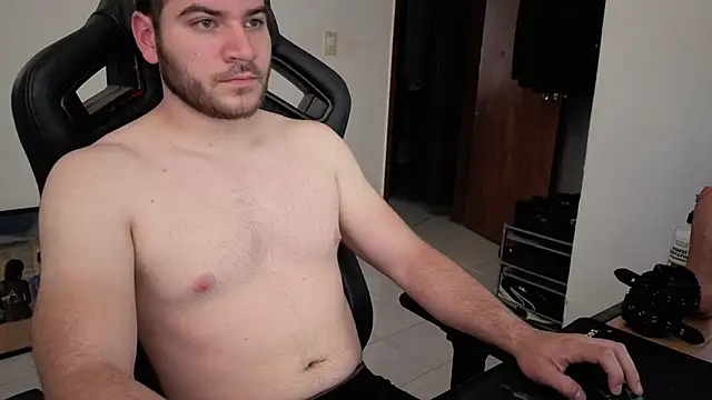 Snapshot of Paul00474 chatting on September 2025 03:59:01 PM Paul00474 online show from September 2025 03:59:01 PM