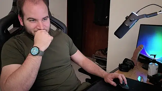 Snapshot of Paul00474 chatting on November 2025 12:53:02 AM Paul00474 online show from November 2025 12:53:02 AM