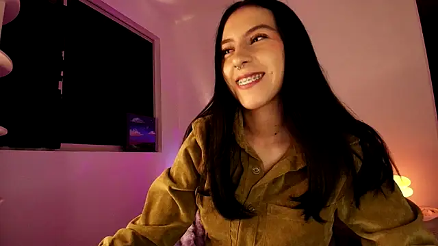 violethun  online show from October 2025 04:01:01 AM