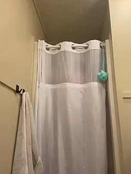 NeedyGlister online show from December 2025 07:52:01 PM