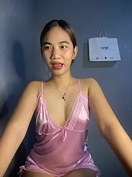 Snapshot of Shy_SexyLady chatting on May 2026 01:07:01 PM Shy SexyLady online show from May 2026 01:07:01 PM