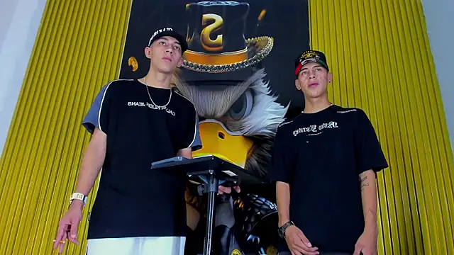 Dante Brown1  online show from October 2025 09:49:01 PM