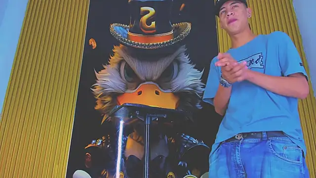 Dante Brown1  online show from November 2025 08:46:02 PM