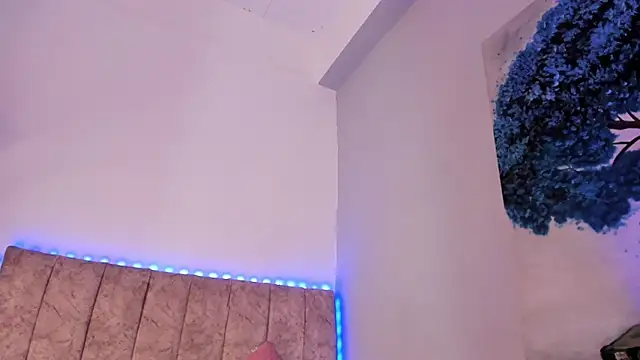 Snapshot of naomi_sanz chatting on May 2026 06:41:02 AM naomi sanz online show from May 2026 06:41:02 AM