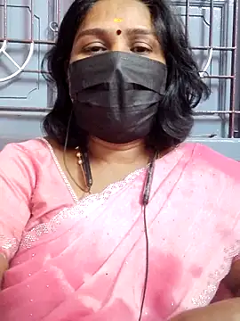 Snapshot of Tamil_Azhaghi25 chatting on June 2026 06:10:01 PM Tamil Azhaghi25 online show from June 2026 06:10:01 PM