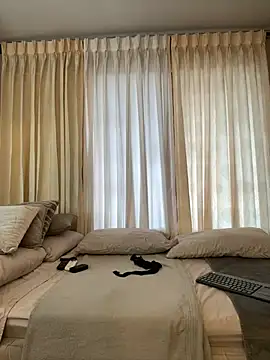 Tayler Kim online show from April 2026 06:35:01 PM