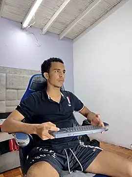 aston xvera online show from September 2025 02:55:01 AM