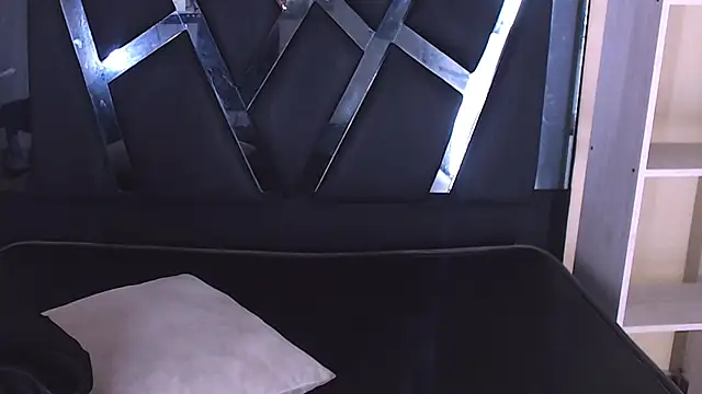 aston xvera online show from January 2026 02:08:01 PM