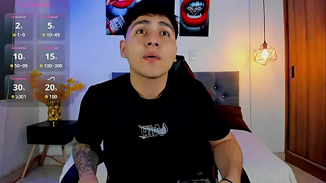 Nicolas James Sc online show from October 2025 01:41:01 PM