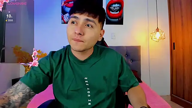 Nicolas James Sc online show from November 2025 12:48:02 PM