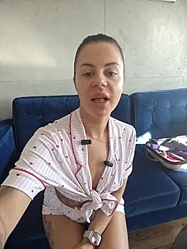 BabyFaceMia online show from October 2025 08:04:01 AM