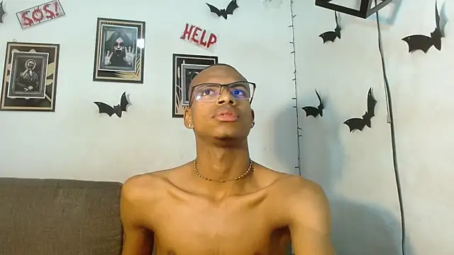 criss zuri online show from October 2025 11:22:01 AM