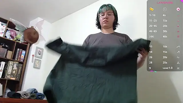 Froggyinthebox online show from March 2026 06:42:02 PM