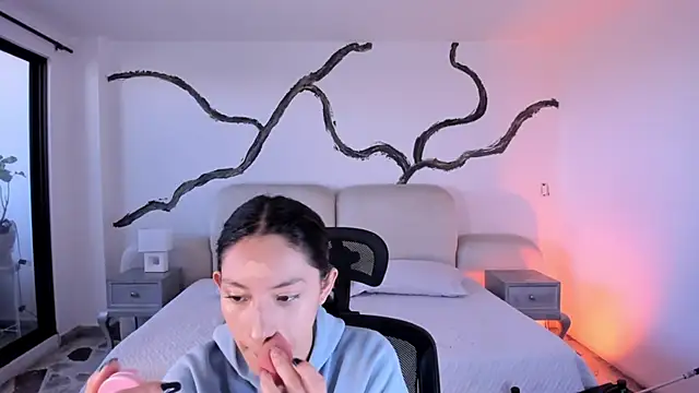 AlliceCopper online show from September 2025 12:59:02 PM