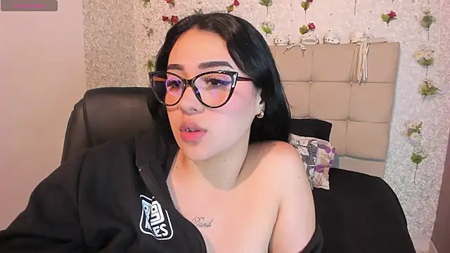 Scarlett Hot7 online show from September 2025 04:27:01 AM