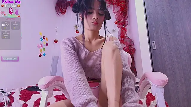 MeganRouss74 online show from December 2025 05:31:01 PM