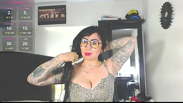 Vicky hotmilf online show from October 2025 11:10:01 AM