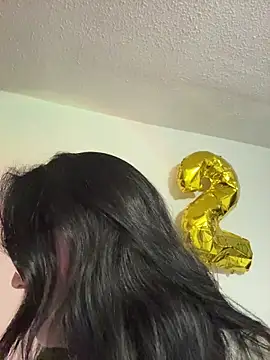 MyHoneyFrida online show from November 2025 04:03:02 AM