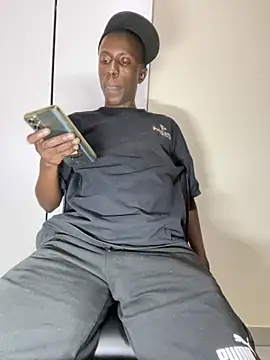 Snapshot of MeneerIan chatting on October 2025 05:36:02 PM MeneerIan online show from October 2025 05:36:02 PM