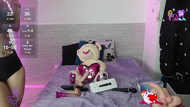 EmilyCoy  online show from April 2026 03:28:02 AM