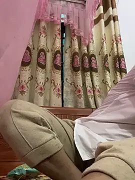 mai-xinh online show from October 2025 06:06:02 AM