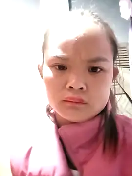 xinhxinhcute online show from September 2025 10:32:01 PM