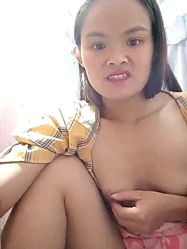 xinhxinhcute online show from September 2025 11:59:01 AM