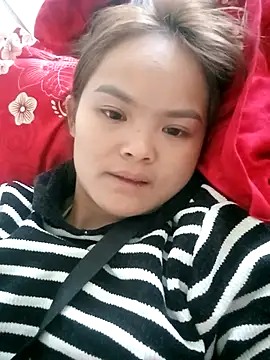 xinhxinhcute online show from November 2025 09:43:02 AM