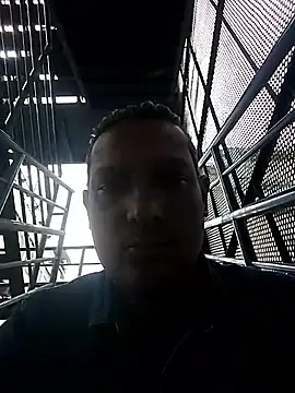 bisexdon online show from October 2025 08:23:01 AM