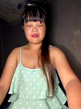 Snapshot of delwyn- chatting on October 2025 03:57:02 PM delwyn- online show from October 2025 03:57:02 PM