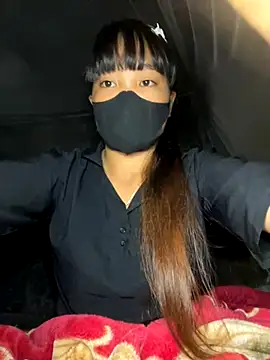 Snapshot of delwyn- chatting on November 2025 03:34:02 PM delwyn- online show from November 2025 03:34:02 PM