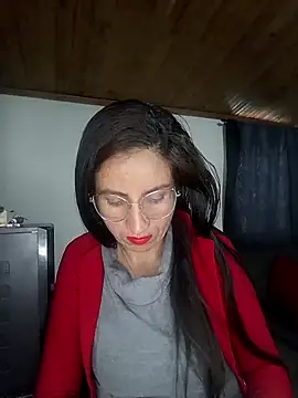 Snapshot of ERIKA__29 chatting on September 2025 12:05:02 PM ERIKA 29 online show from September 2025 12:05:02 PM