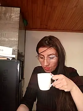 Snapshot of ERIKA__29 chatting on September 2025 03:46:02 PM ERIKA 29 online show from September 2025 03:46:02 PM