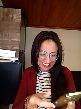 Snapshot of ERIKA__29 chatting on September 2025 12:07:02 PM ERIKA 29 online show from September 2025 12:07:02 PM