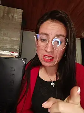 Snapshot of ERIKA__29 chatting on September 2025 02:10:01 PM ERIKA 29 online show from September 2025 02:10:01 PM