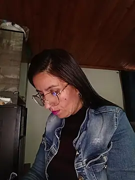 Snapshot of ERIKA__29 chatting on September 2025 11:59:02 AM ERIKA 29 online show from September 2025 11:59:02 AM
