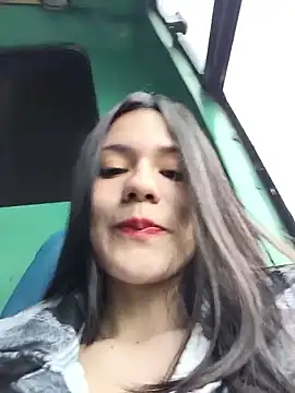 CHARLOTTE  05 online show from September 2025 11:56:02 AM