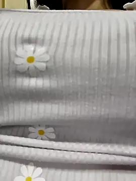 CHARLOTTE  05 online show from October 2025 01:55:01 PM