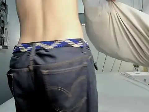 HunterHeat  online show from September 2025 07:06:02 PM