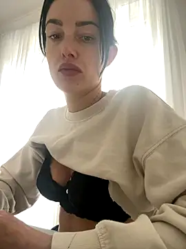 Remirosee online show from November 2025 10:50:02 AM