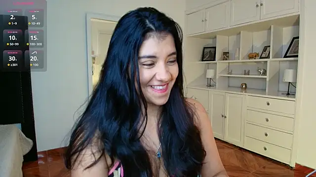 nina moen online show from November 2025 03:07:01 AM