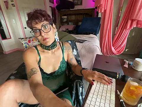 kinkycanner online show from March 2026 12:25:01 AM