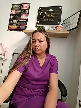Snapshot of Madisson-04_ chatting on July 2026 01:03:01 PM Madisson-04 online show from July 2026 01:03:01 PM