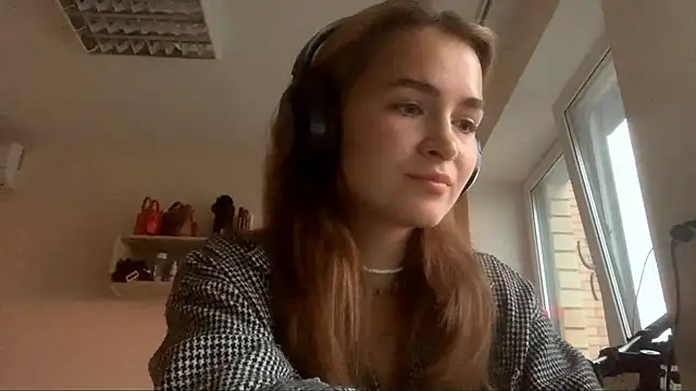 Snapshot of BunnyTiedeman chatting on September 2025 03:22:02 PM BunnyTiedeman online show from September 2025 03:22:02 PM