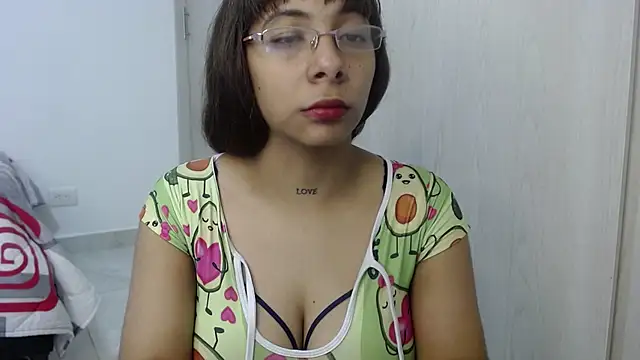 Kittyrose3 online show from October 2025 05:05:01 AM