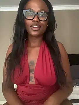 Moonzy77 online show from November 2025 01:10:02 PM