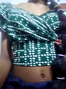 BunnyBloom25 online show from November 2025 06:15:01 PM