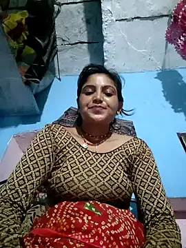 Snapshot of LUCKY_cut chatting on September 2025 09:37:01 PM LUCKY cut online show from September 2025 09:37:01 PM