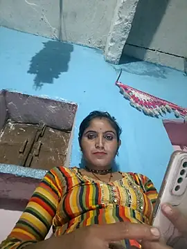 Snapshot of LUCKY_cut chatting on October 2025 02:58:02 PM LUCKY cut online show from October 2025 02:58:02 PM